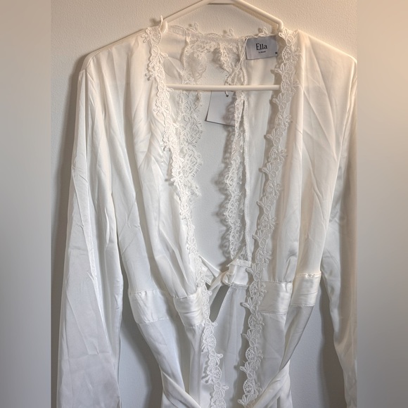 Bridal Robe - never worn - Picture 6 of 11